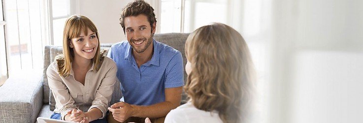 Foto Bei unserem ersten, unverbindlichen Treffen besichtigen wir gemeinsam Ihre Immobilie. Auf diese Weise gewinnen unsere Makler f�r Berlin einen ersten Eindruck von Ihrem Haus oder Ihrer Wohnung. Au�erdem verschaffen sie sich einen �berblick �ber den dazugeh�rigen Garten sowie die Umgebung.