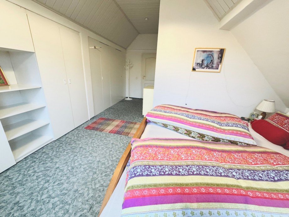 Zimmer 2 DG Einfamilienhaus Berlin