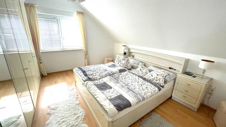 Schlafzimmer DG Einfamilienhaus Berlin