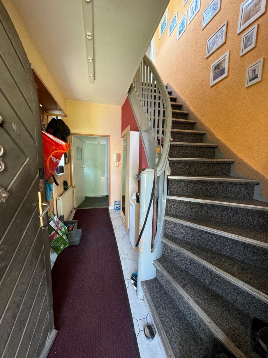 Treppe ins DG Einfamilienhaus Berlin