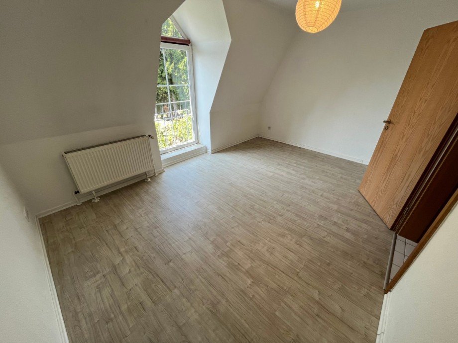 Zimmer1 DG Doppelhaush�lfte Hoppegarten OT Birkenstein
