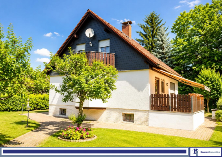 Hausansicht Berlin Einfamilienhaus Mahlsdorf-S�d: Charmantes Familienhaus mit Kamin, Balkon und Terrasse