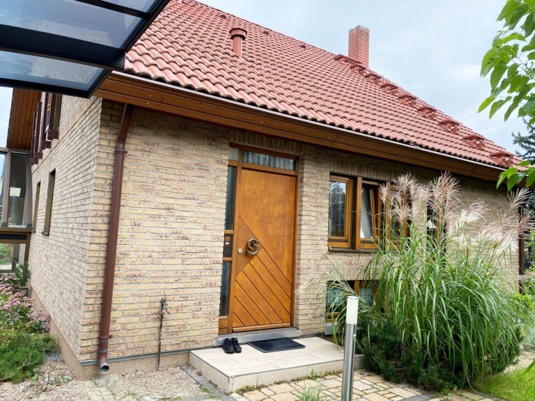 Hausansicht Berlin Einfamilienhaus Sehr gepflegtes Einfamilienhaus mit Keller nahe Kaulsdorfer See
