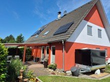 Ansicht vom Garten Traumhaftes Zuhause in Panketal