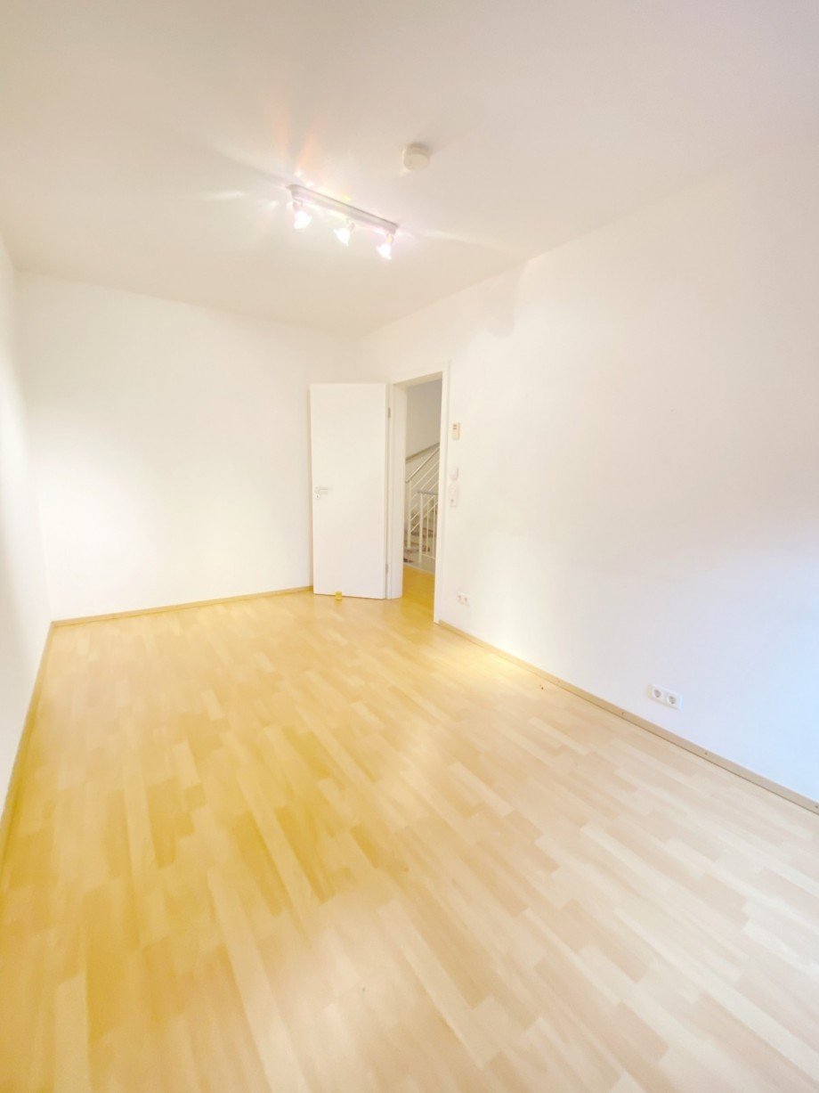 Schlafzimmer OG Doppelhaush�lfte Berlin