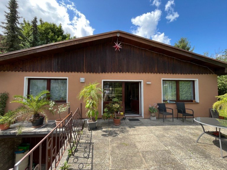 Hausansicht Berlin Einfamilienhaus Einziehen & Wohlf�hlen - Bungalow in Kaulsdorf S�d