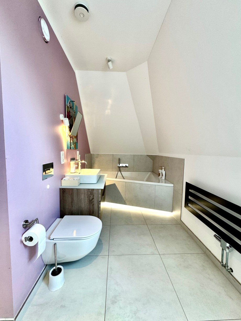 Wannenbad Dachgeschoss Einfamilienhaus Berlin