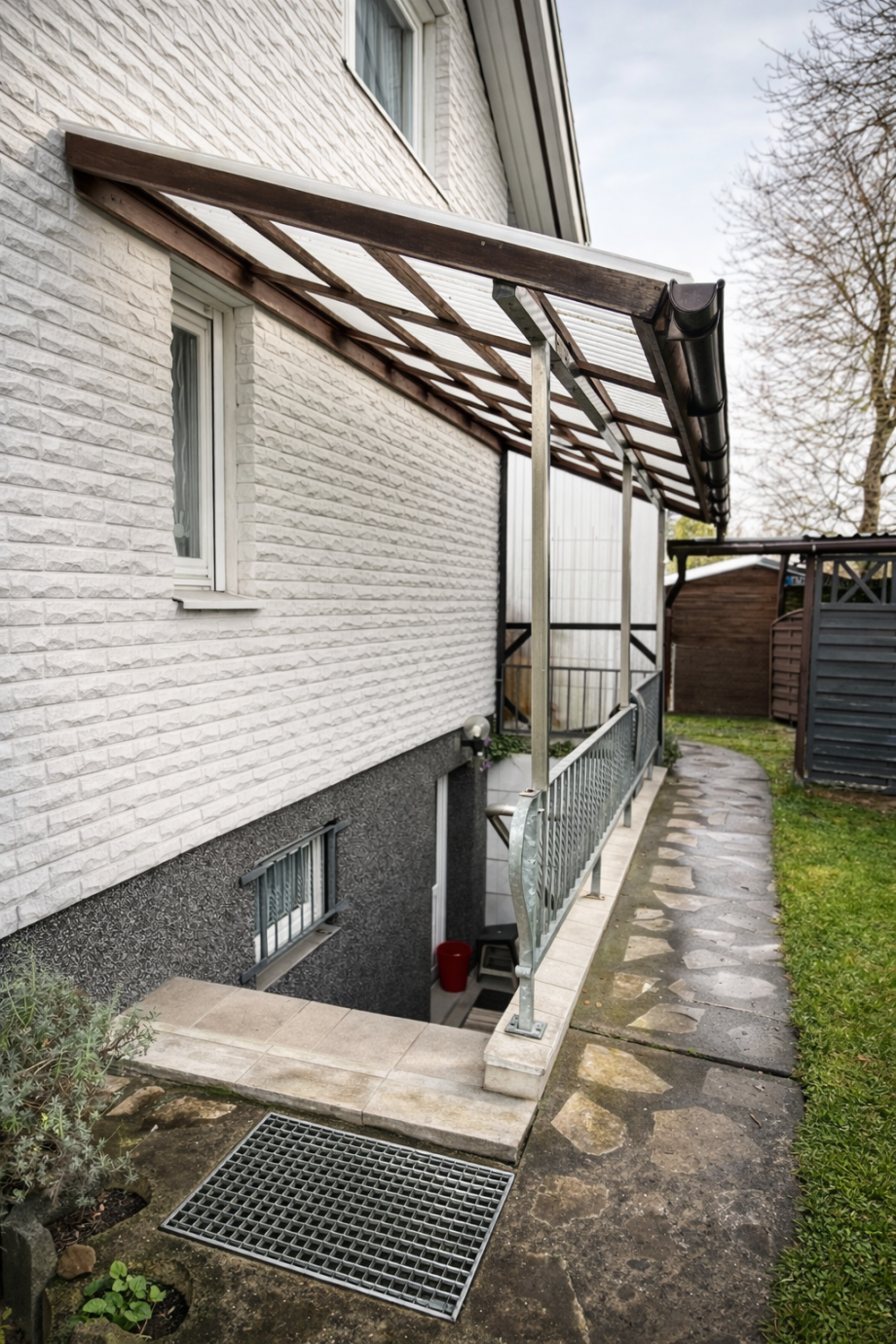 Kellerau�entreppe Dachgeschosswohnung Berlin
