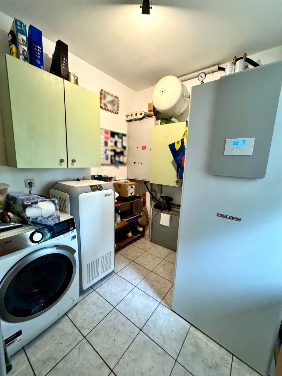 HWR mit Waschmaschinenanschluss, W�rmepumpe und Speicher Einfamilienhaus Berlin