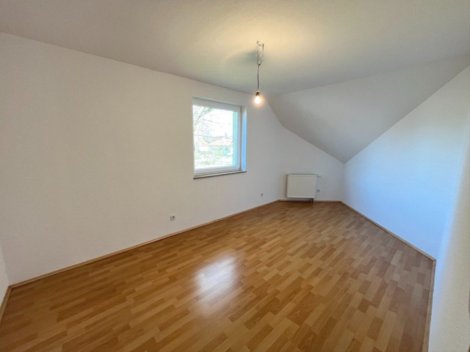 Zimmer2 OG Doppelhaush�lfte Berlin