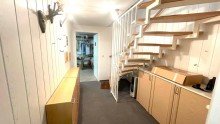 Kellertreppe H�now: Reihenmittelhaus mit Keller in ruhiger Seitenstra�e