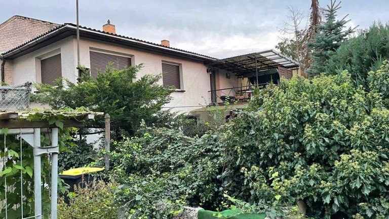 Aussenansicht Fredersdorf-Vogelsdorf Einfamilienhaus S-Bahnhof(5 min. zu Fuss) Handwerker Objekt mit viel Potenzial - Einmalige Chance