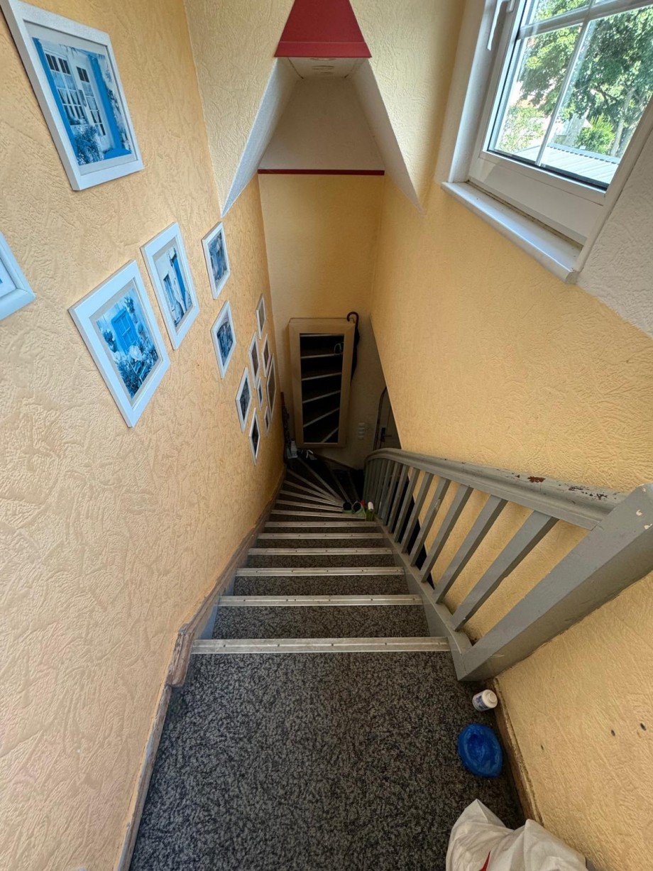 Treppe ins EG Einfamilienhaus Berlin