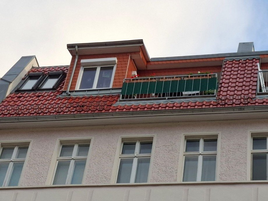 PHOTO-2025-08-01-06-51-14 Dachgeschosswohnung Berlin
