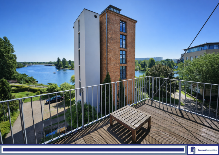Spreeblick vom Balkon Berlin Loft-Studio-Atelier Wohnen am Wasser: Exklusive Loftwohnung mit Spreeblick, Kaminflair & 2 Tiefgaragenstellpl�tzen