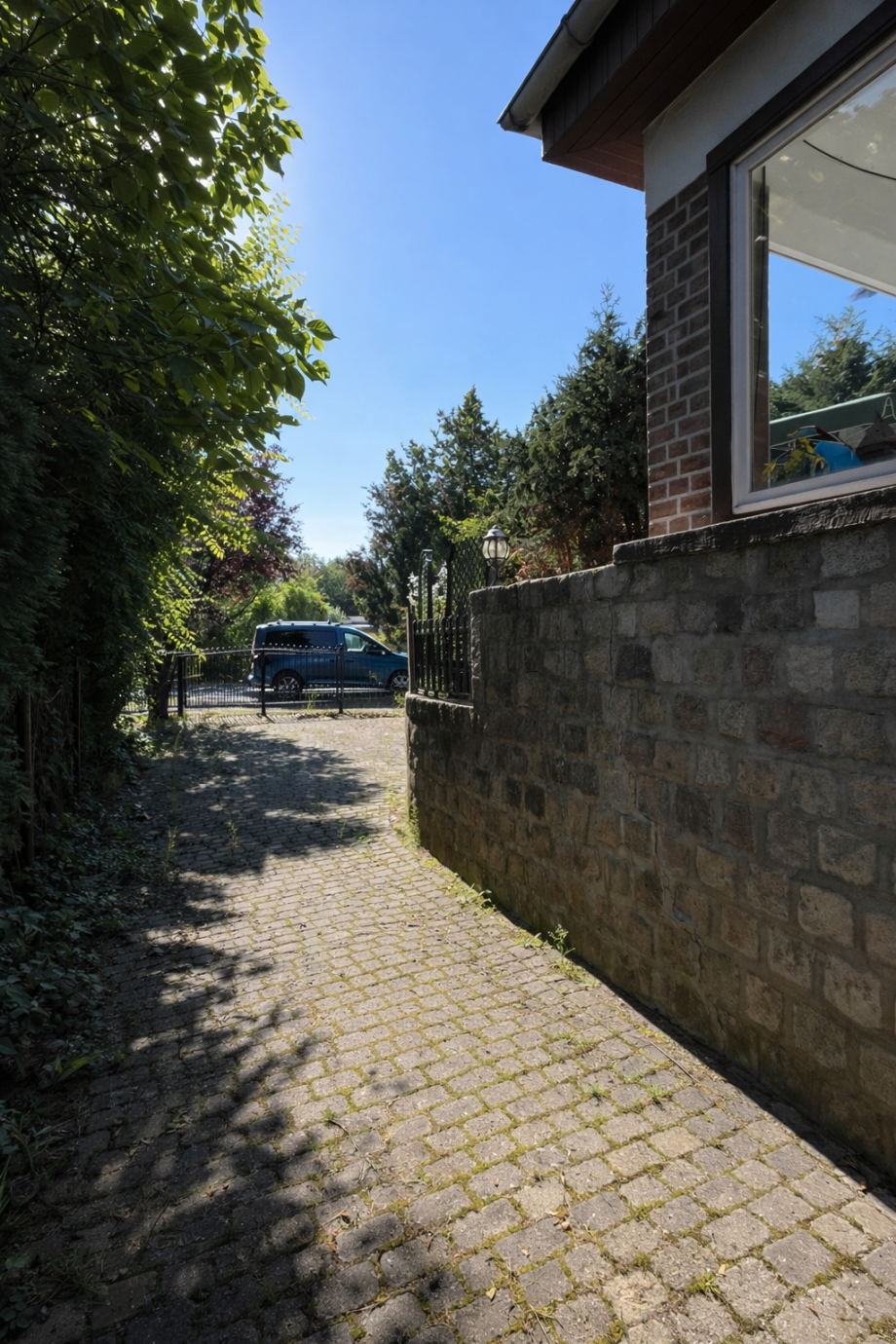 Einfahrt Einfamilienhaus Berlin