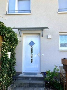 Hauseingang Top Lage: gepflegtes Reihenendhaus in Mahlsdorf-S�d - Top Zustand!