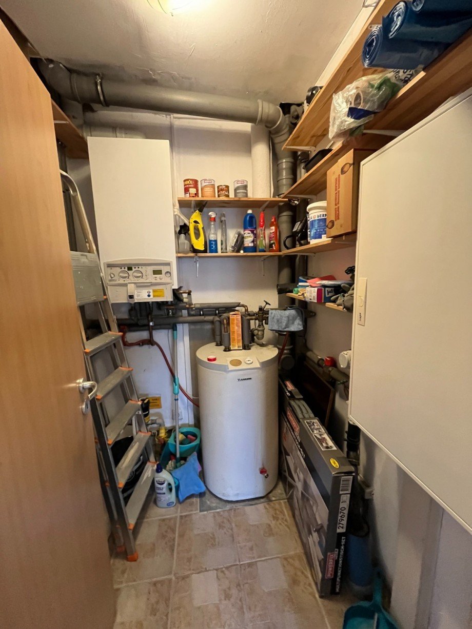 Hauswirtschaftsraum EG Doppelhaush�lfte Berlin