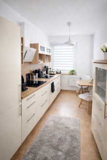 K�che Gro�z�gige 4-Zimmer-Wohnung mit Balkon in Neu-Hohensch�nhausen