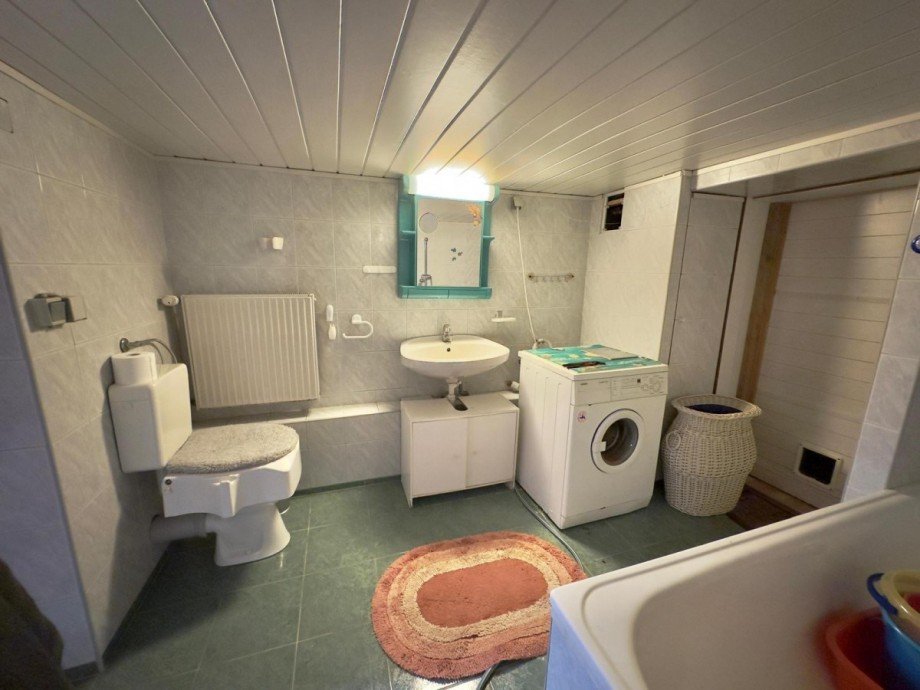 Bad KG (2) Reihenmittelhaus Berlin