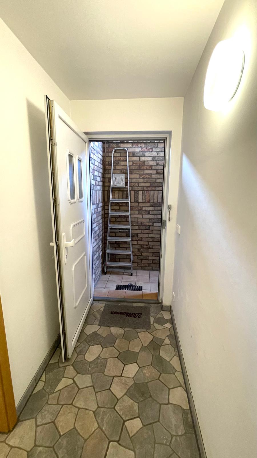 Kellereingang Au�entreppe Bungalow Berlin