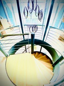 Treppe Individuelles Architektenhaus mit Pool und 7 Zimmern