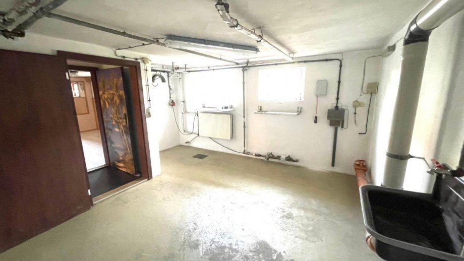 Keller 3 Einfamilienhaus H�now