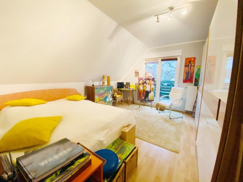 Zimmer 3 DG Einfamilienhaus Berlin