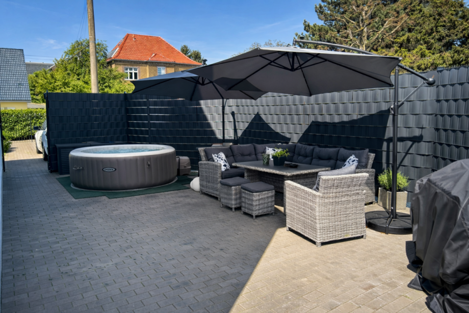 Au�enbereich & Terrasse Zweifamilienhaus Berlin