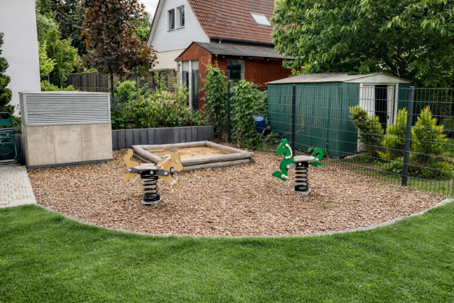 Spielplatz (Gemeinschaftsfl�che) Maisonettewohnung Berlin