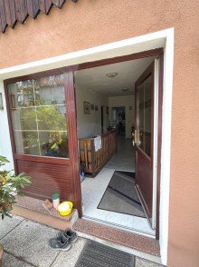 Hauseingangst�r Einziehen & Wohlf�hlen - Bungalow in Kaulsdorf S�d