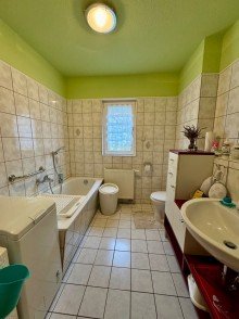 Badezimmer Exklusives Einfamilienhaus in zentraler Lage - 5 Zimmer zum Wohlf�hlen