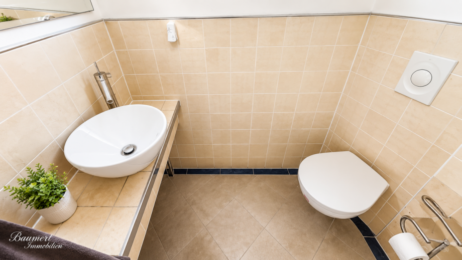 Toilette UG Einfamilienhaus Z�hlsdorf