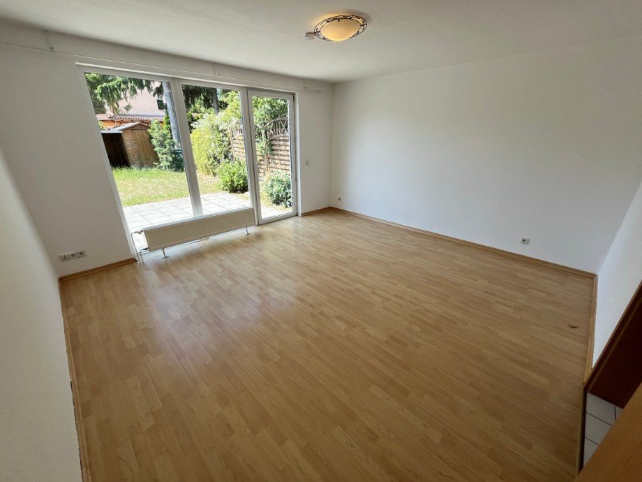 Wohnzimmer EG Doppelhaush�lfte Hoppegarten OT Birkenstein