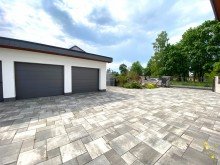 Garage Neuwertige Stadtvilla mit Erdw�rmeheizung