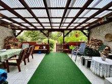 �berdachte Terrasse Gem�tlicher Bungalow mit 3 Zimmern in Biesdorf S�d