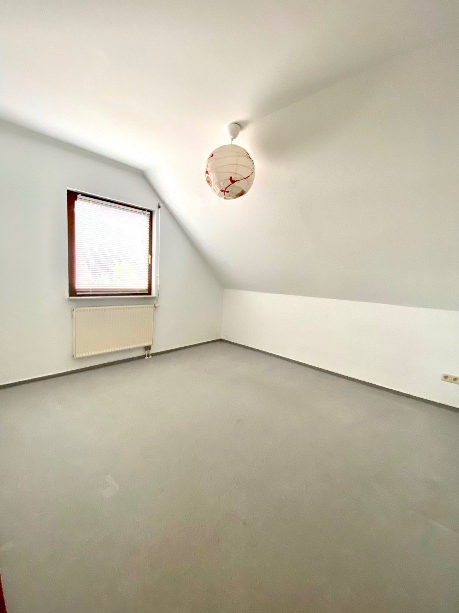 Zimmer 3 Dachgeschoss Einfamilienhaus Berlin
