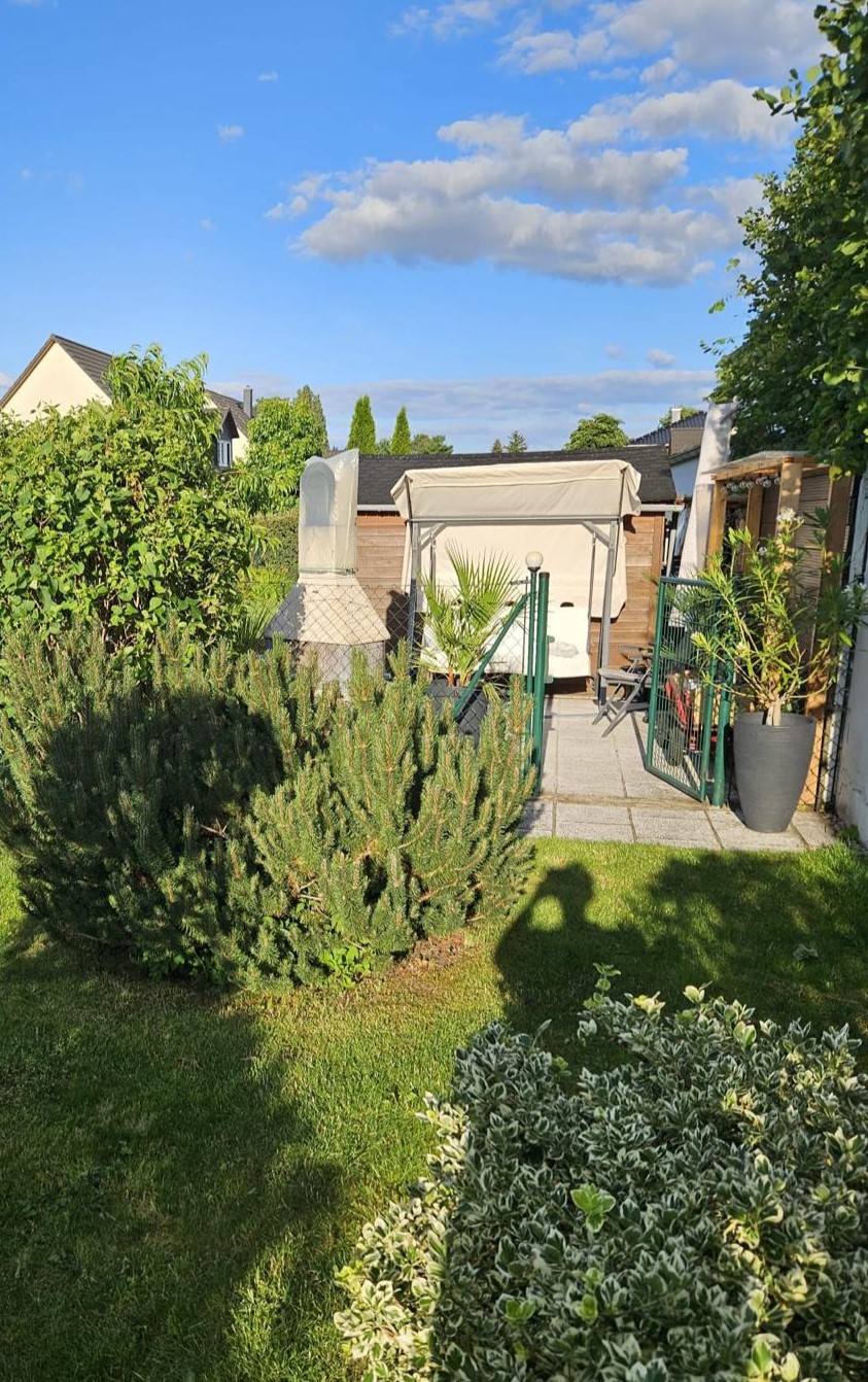 Terrasse im Garten Einfamilienhaus Berlin
