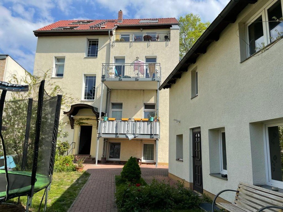 Hinterhof Mehrfamilienhaus Berlin