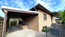 Hausansicht Seen�he - einzigartiger Bungalow mit Vollunterkellerung und gro�z�gigem Garten