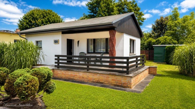 Hausansicht Berlin Bungalow Kleinhaus in Mahlsdorf S�d