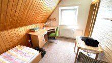 Zimmer2 DG Ihr neues Zuhause: Einfamilienhaus mit Gartenparadies in Mahlsdorf-Nord