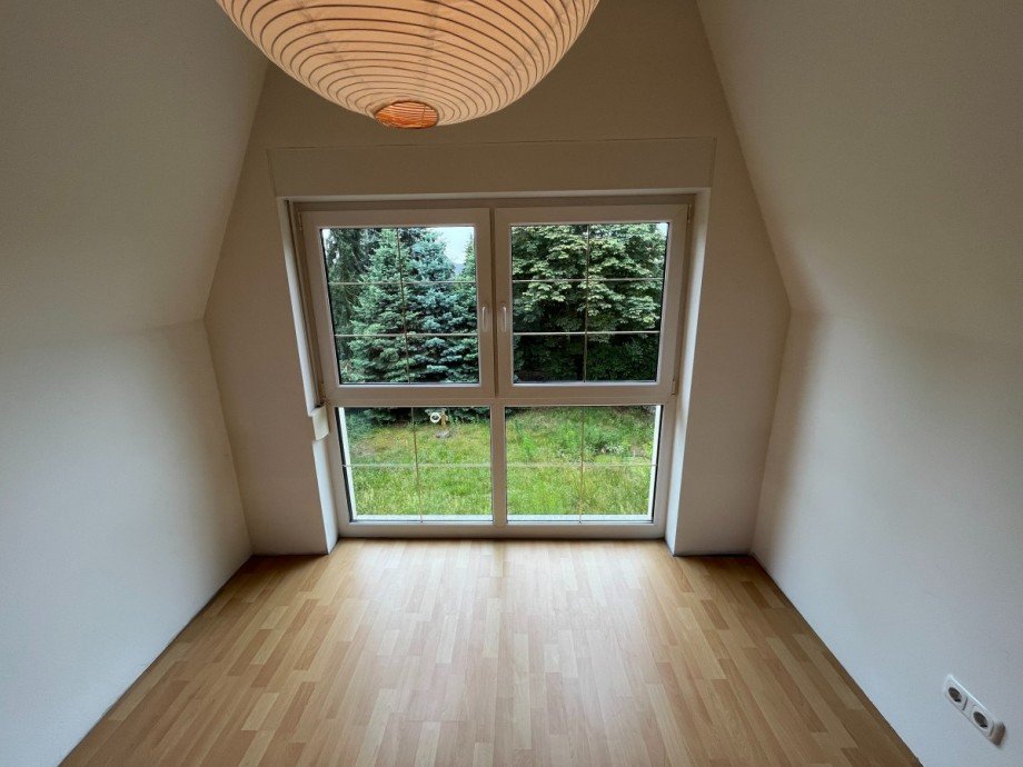 Gartenblick aus dem OG Einfamilienhaus Berlin