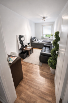 Zimmer4 Gro�z�gige 4-Zimmer-Wohnung mit Balkon in Neu-Hohensch�nhausen