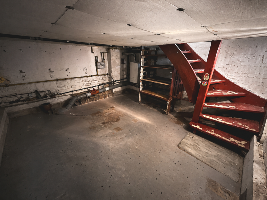 Keller Doppelhaush�lfte Berlin