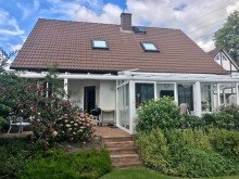 Hausansicht mit Wintergarten SUPER LAGE! Traumhaus nahe Orankesee und Obersee in Hohensch�nhausen