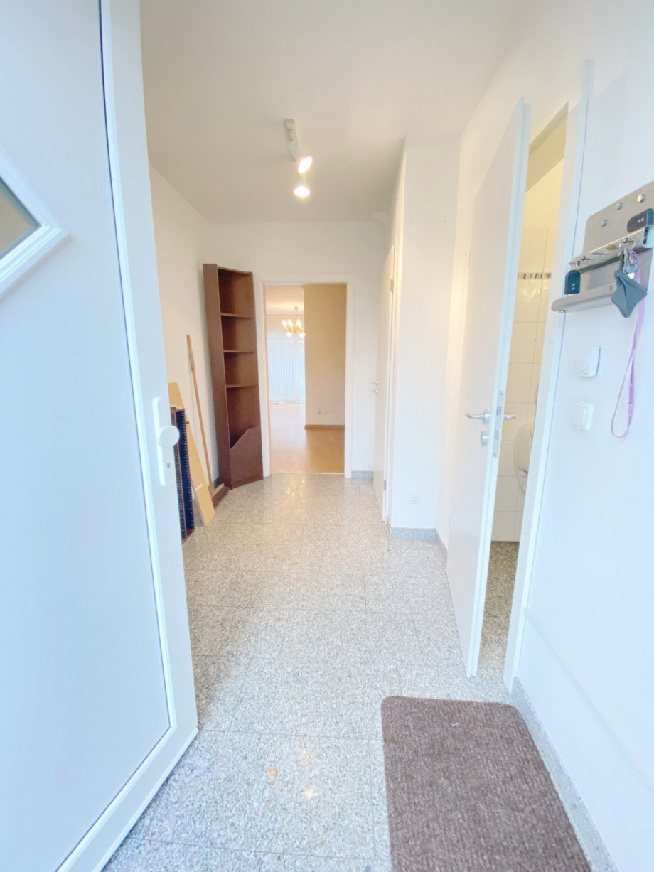 Grosser Eingangsbereich/Flur Doppelhaush�lfte Berlin