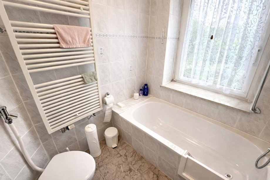 Badezimmer EG Ansicht1 Einfamilienhaus Berlin