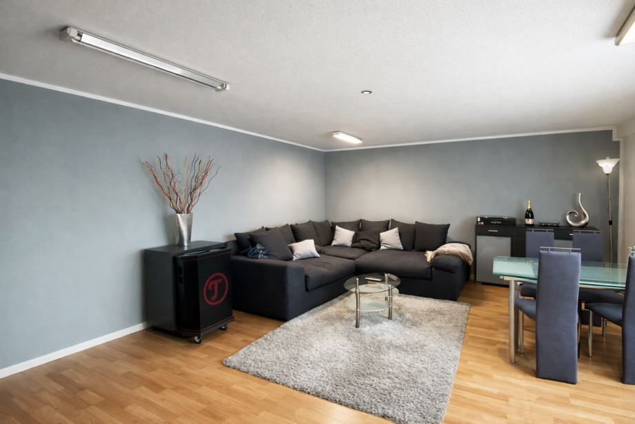 Wohnzimmer (Hinterhaus EG) Zweifamilienhaus Berlin