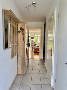 Flur Erdgeschoss Ein Zuhause mit Charme und Substanz! Ihr neues Familienidyll in Biesdorf S�d
